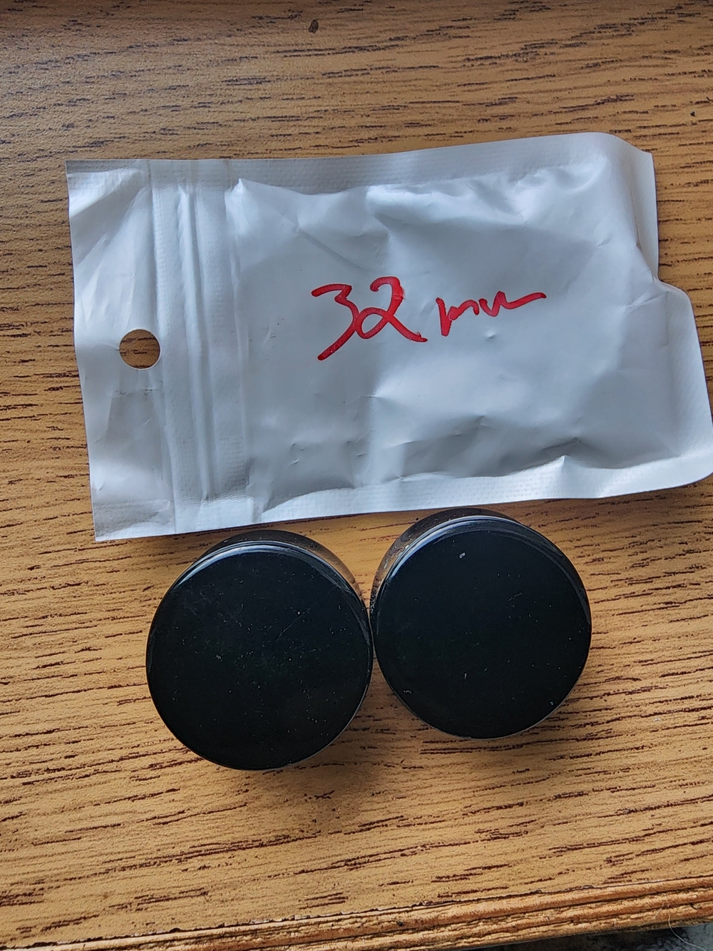 Black 32mm Ear Gauges - Plugs